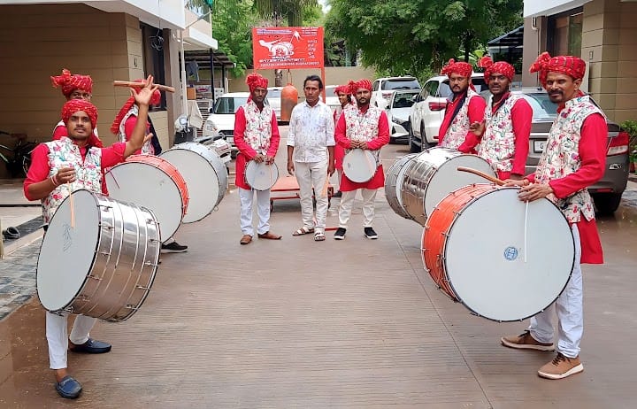 Nashik Dhol in Ahmedabad
